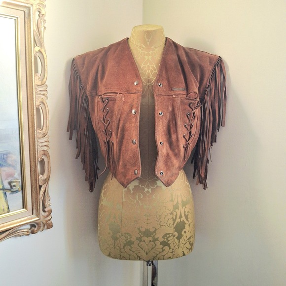 Gloria Vanderbilt Jackets & Blazers - RARE Vintage Gloria Vanderbilt Western Boho Brown Suede Cropped Jacket W/ Fringe